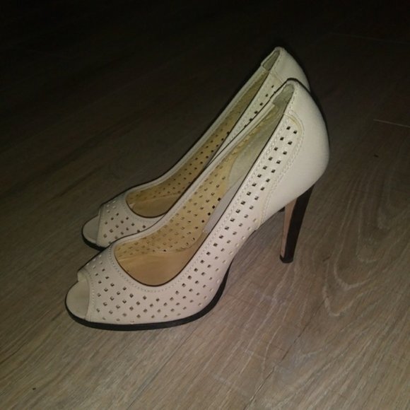 Michael Kors Leather Heels - Picture 3 of 6